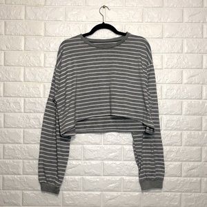 Over sized cropped long sleeve tee